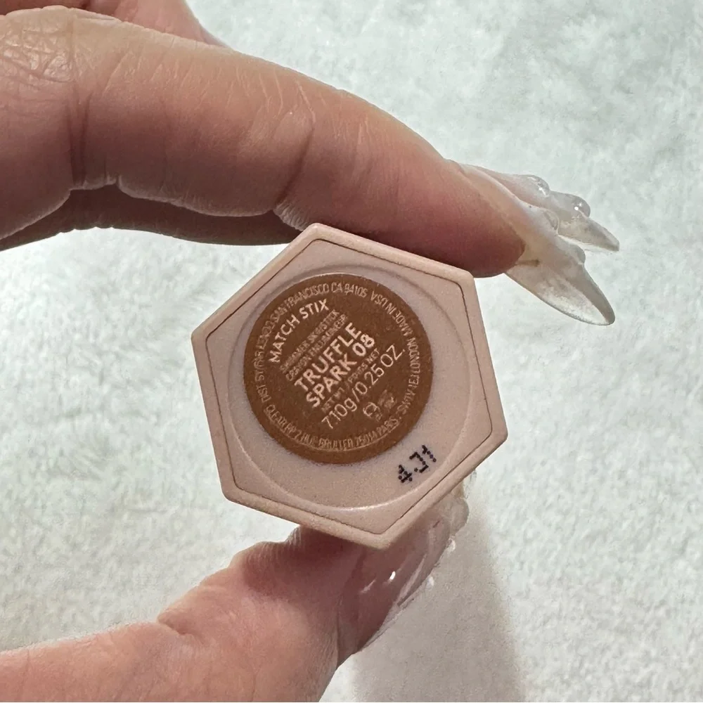 Fenty Beauty MATCH STIX SHIMMER SKINSTICK - 08 Truffle Spark - New
